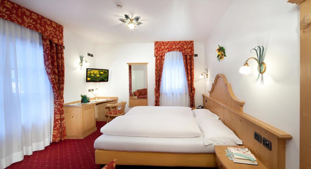 Hotel Garni Laura 阿拉巴 客房 照片