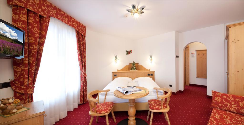Hotel Garni Laura 阿拉巴 客房 照片