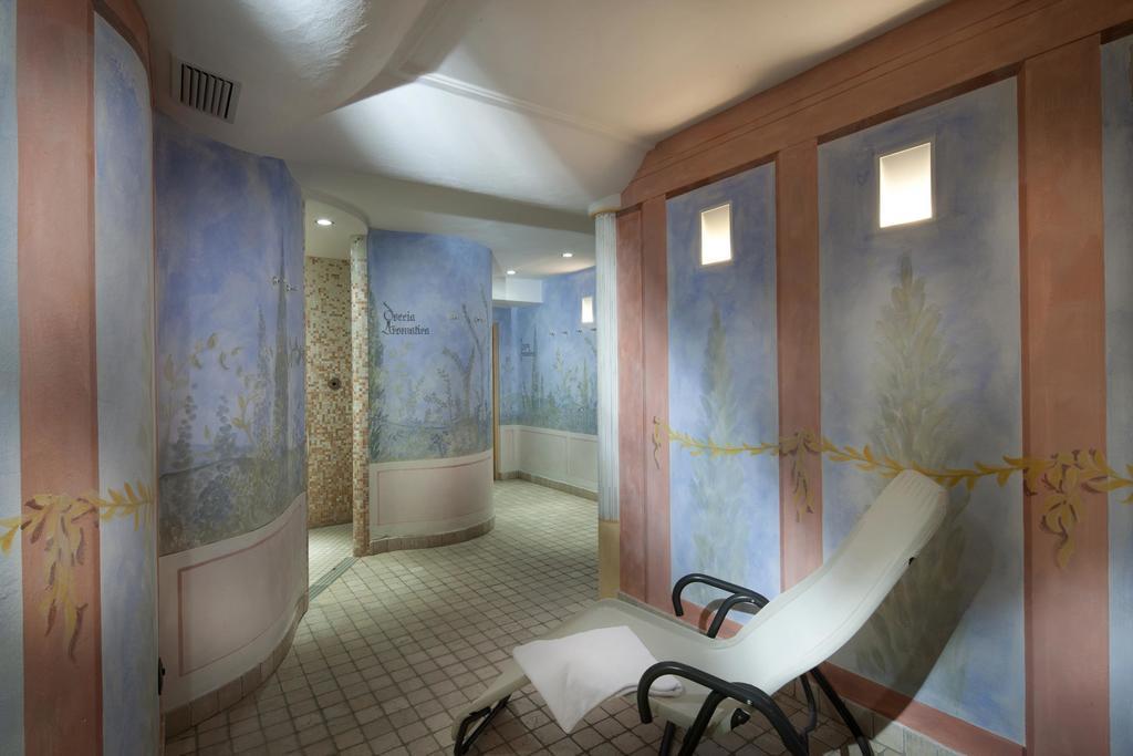 Hotel Garni Laura 阿拉巴 外观 照片